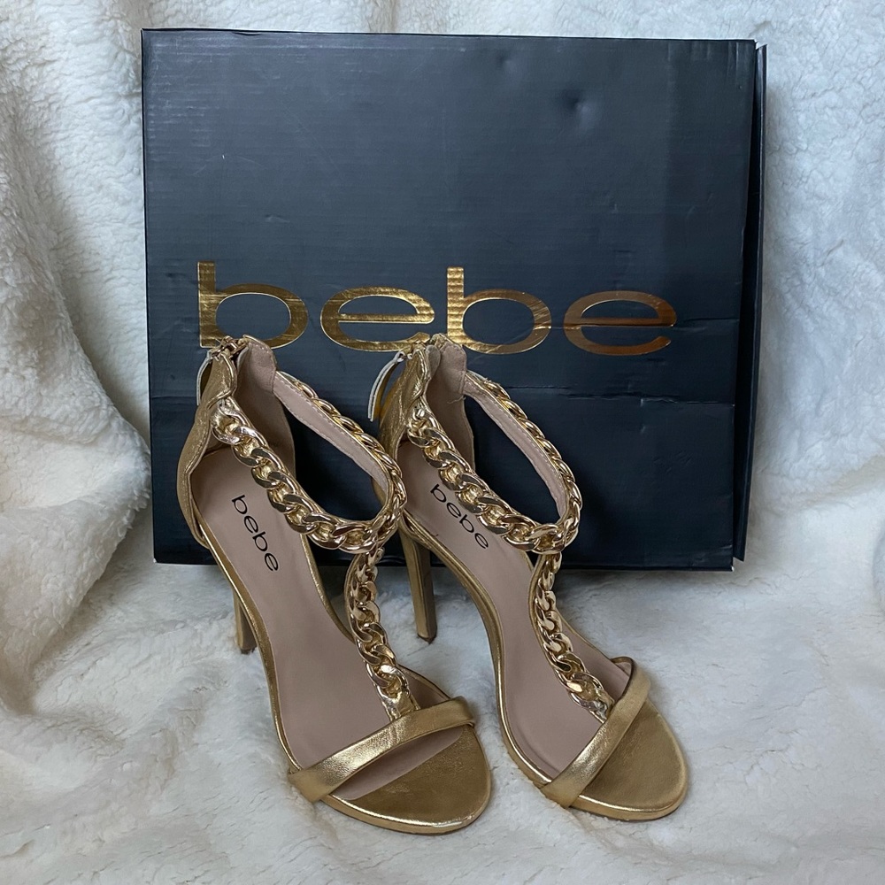 BEBE GOLD “SHIREEN” HEELS WITH GOLD CHAIN-LINK